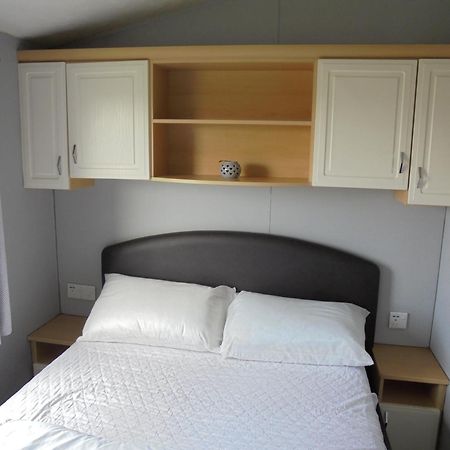 8 Berth On The Chase Hotel Ingoldmells Bagian luar foto
