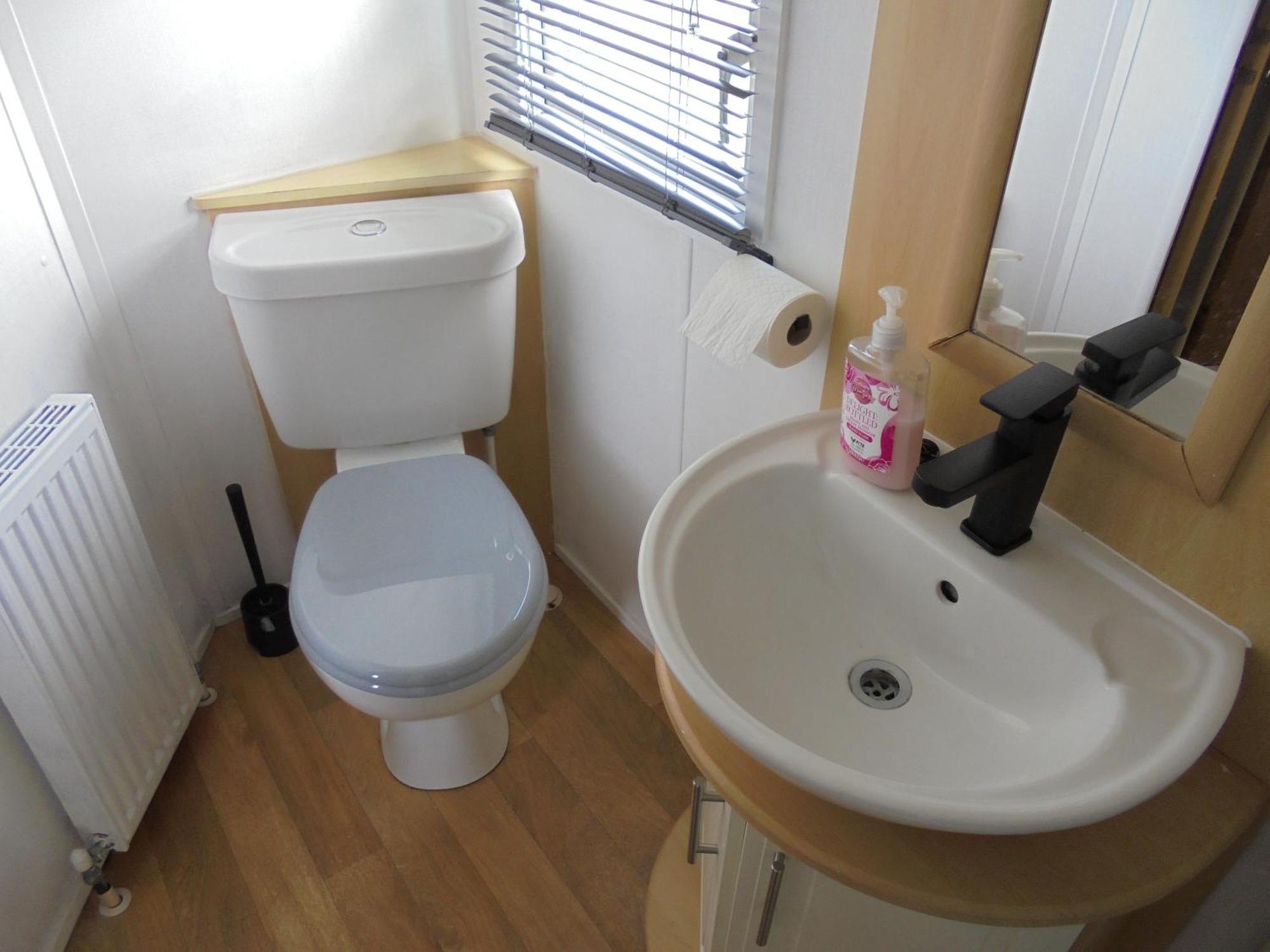8 Berth On The Chase Hotel Ingoldmells Bagian luar foto