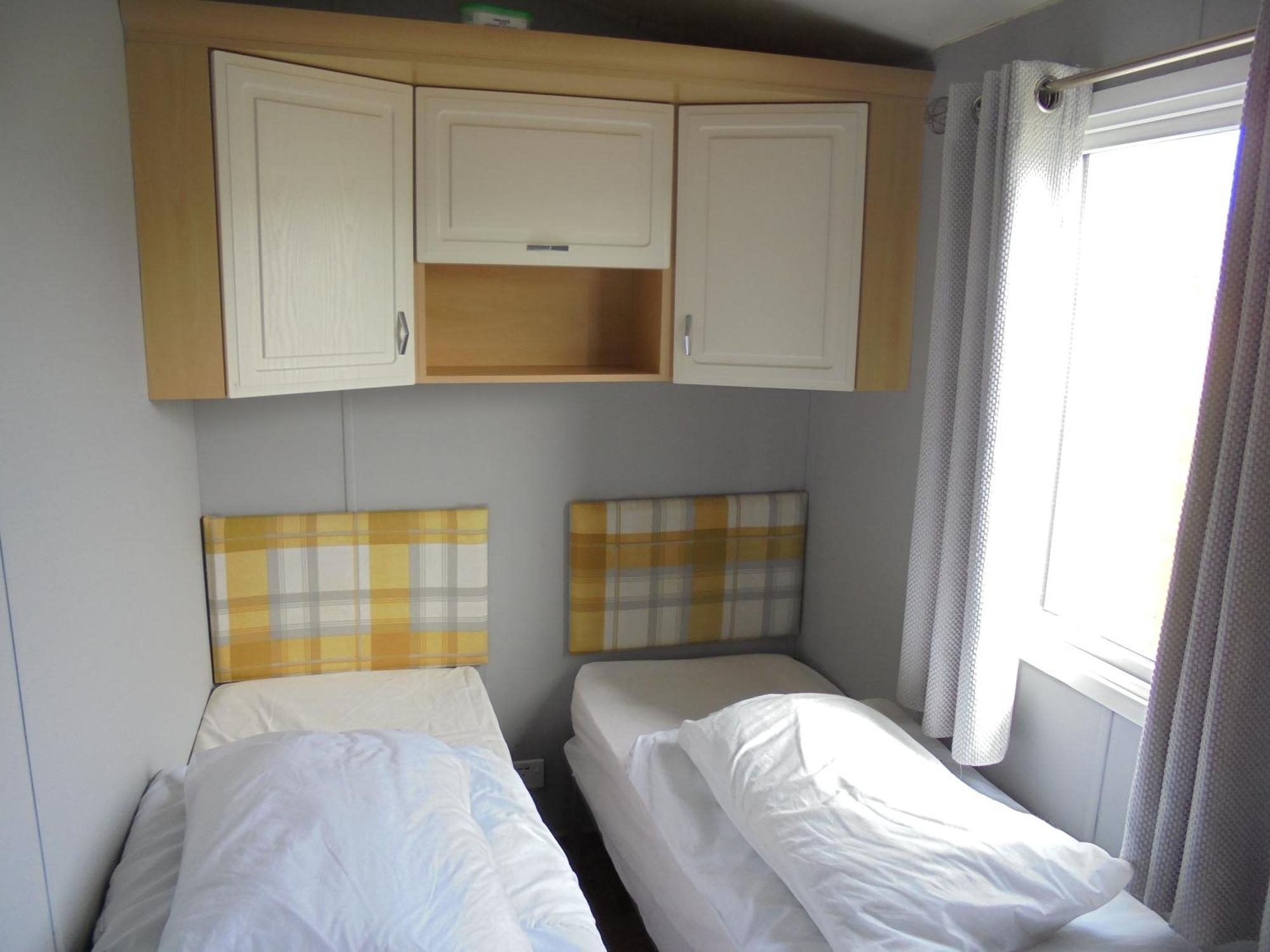 8 Berth On The Chase Hotel Ingoldmells Bagian luar foto