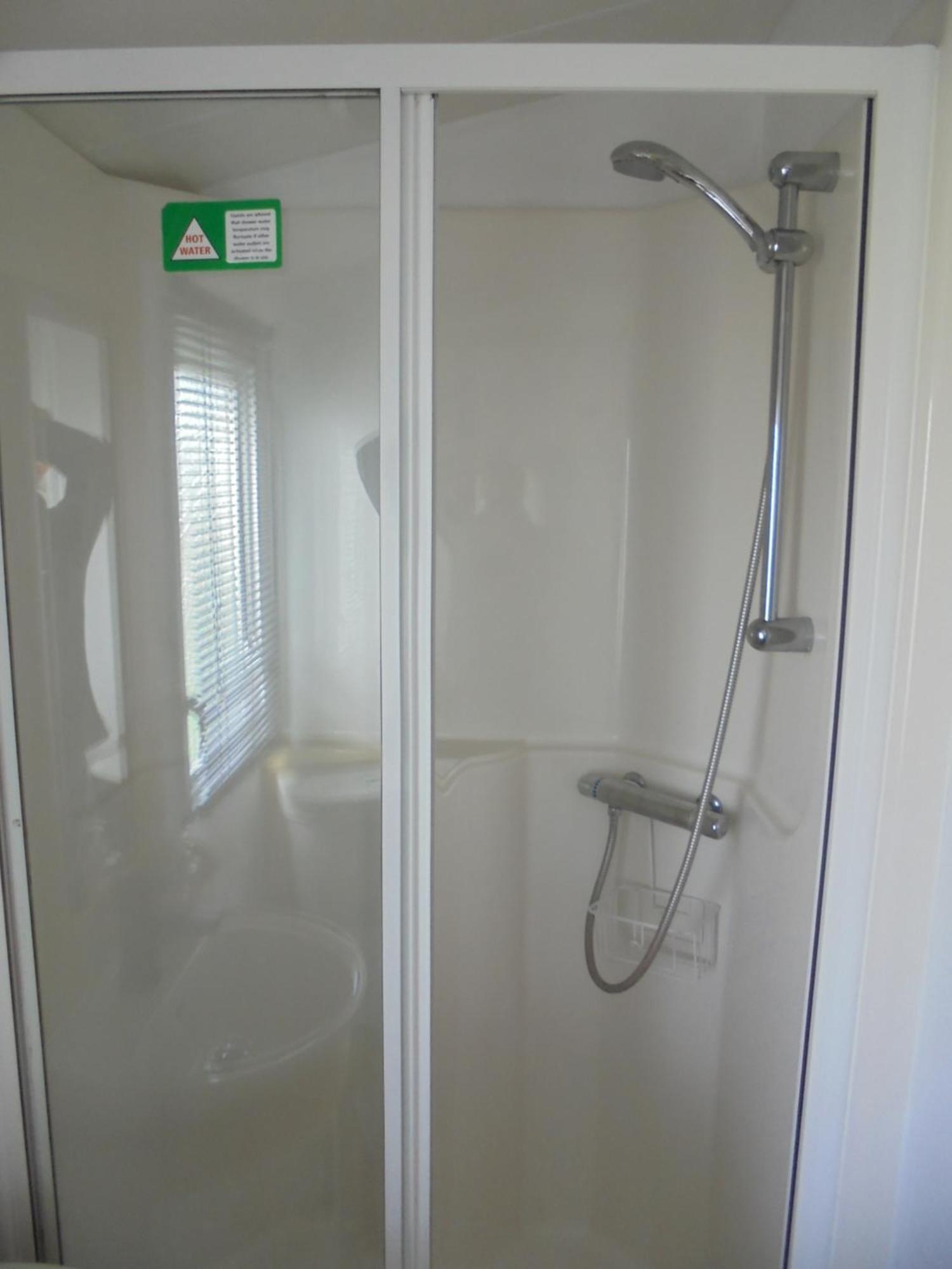 8 Berth On The Chase Hotel Ingoldmells Bagian luar foto
